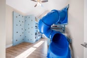 Theo's Saddle Ridge Lodge