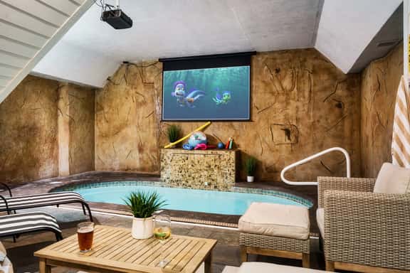 Pelelo's Pool Retreat - Image 1